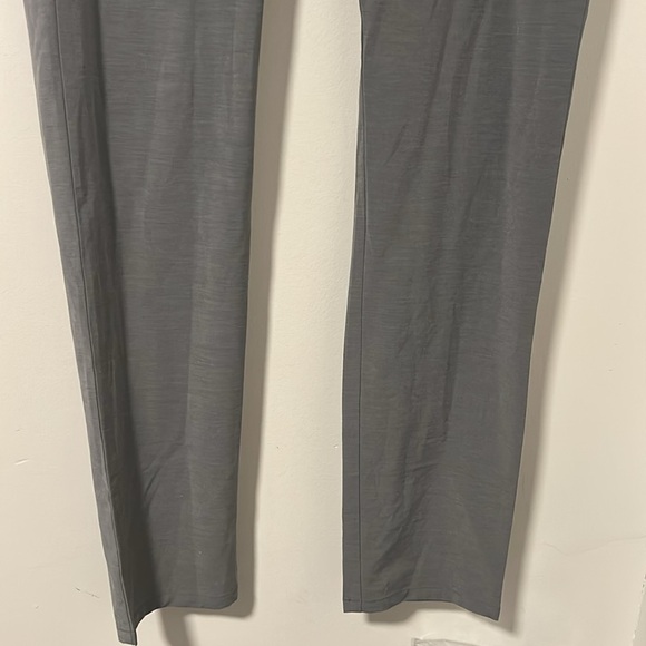 Travis Matthew Gray Golf Chino Pants Lightweight Size 30 x 30 - Picture 2 of 5